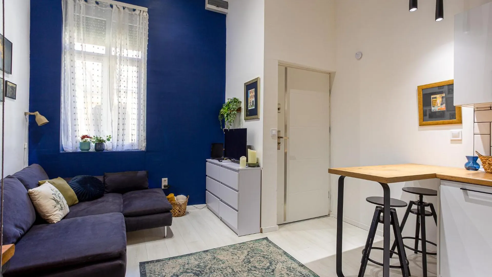 Cozy Corner Apartment Budapest 0*,  Hungary